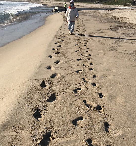 낙산 해변 맨발걷기